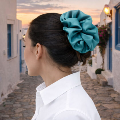 TURQUOISE: Klammer, με μονόχρωμο σατεν ύφασμα