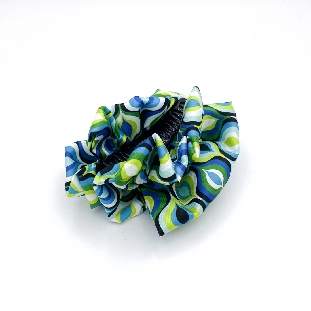 Satin hair klammer OPAL με ogee pattern σε τιρκουάζ και teal αποχρώσεις. Χειροποίητο μεσογειακό statement αξεσουάρ.