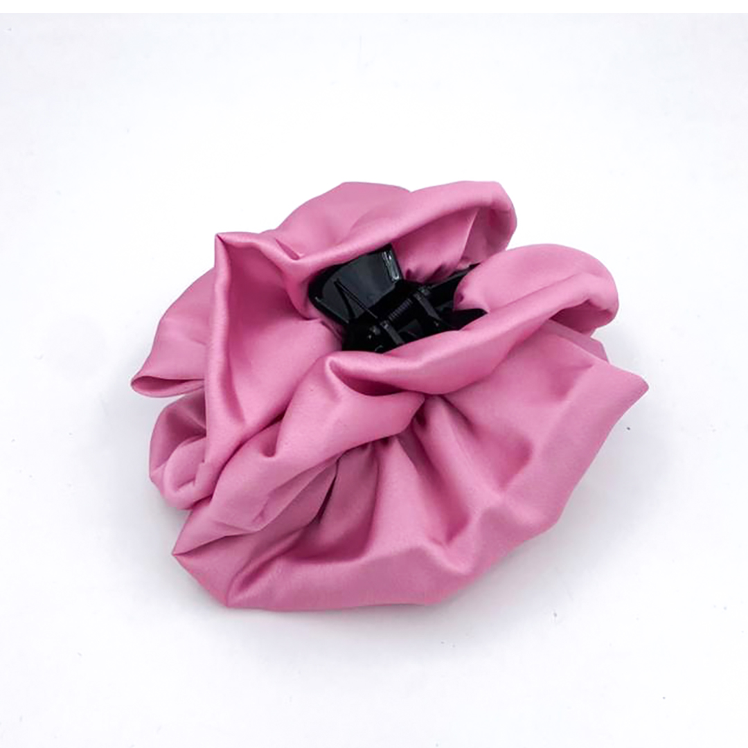 Satin hair klammer ROSE με μονόχρωμο σατέν ύφασμα. Χειροποίητο εκλεπτυσμένο ροζ αξεσουάρ μαλλιών.